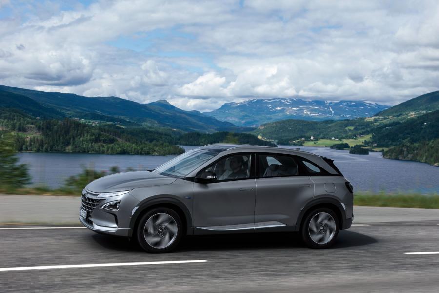  Hyundai NEXO 2018 года  (WW) (фото 32 из 41)